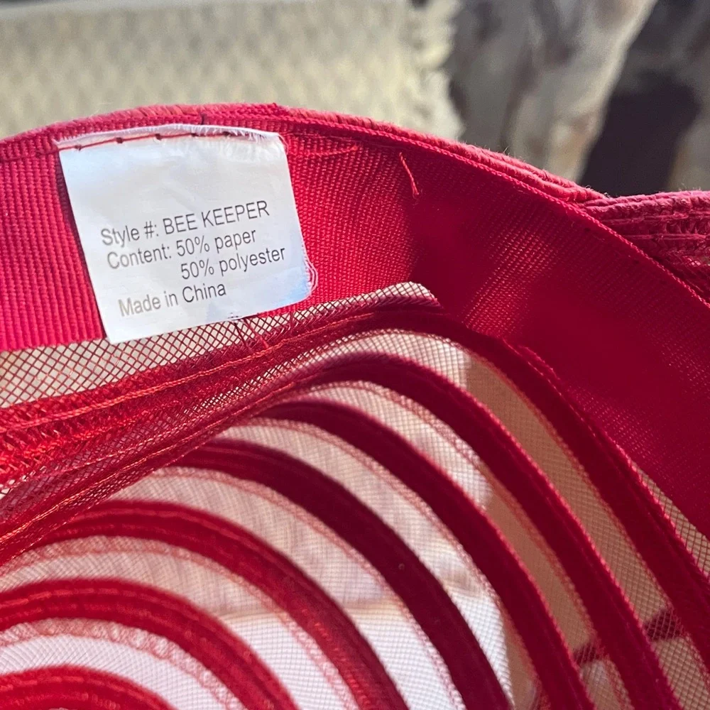 RIBBON BEEKEEPER HAT RED